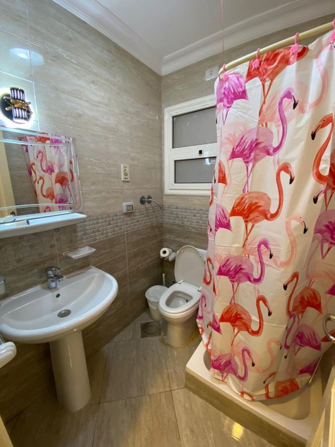 Madinaty Well-Furnished 3- Bedroom Apartment - شقة فندقيه للايجار مدينتي Madinat ash Shuruq Dış mekan fotoğraf