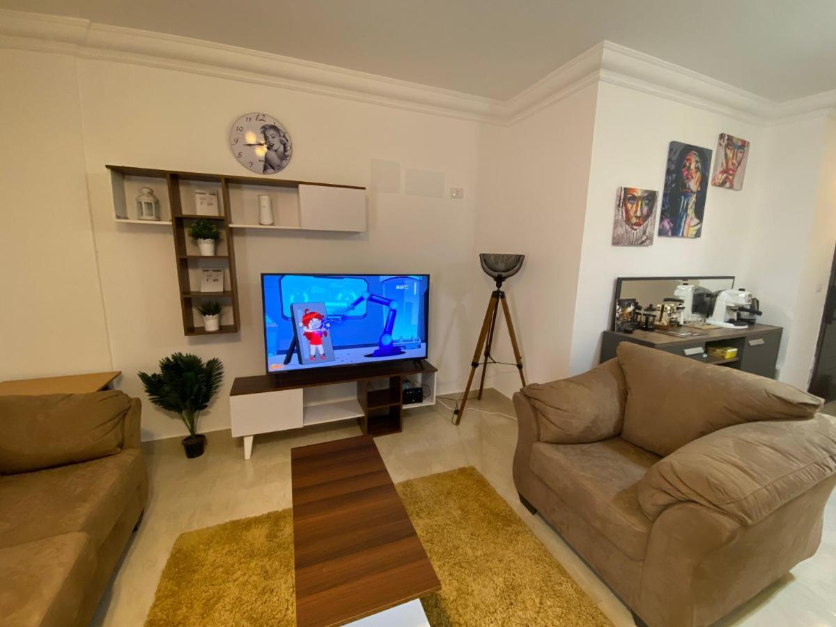 Madinaty Well-Furnished 3- Bedroom Apartment - شقة فندقيه للايجار مدينتي Madinat ash Shuruq Dış mekan fotoğraf